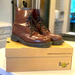 Maroon (OXblood) Pascal Dr. Martens boot